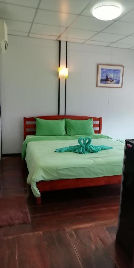 Baan Ing Suan Hotel Amphava Kültér fotó