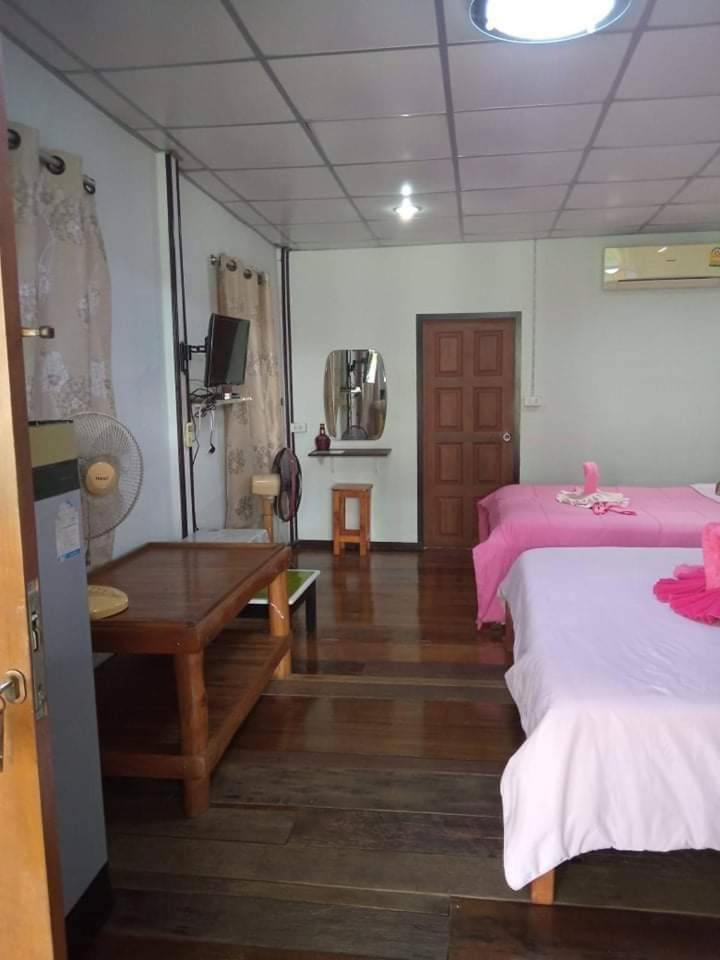 Baan Ing Suan Hotel Amphava Szoba fotó