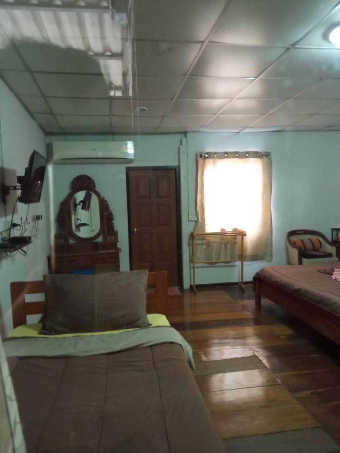 Baan Ing Suan Hotel Amphava Szoba fotó