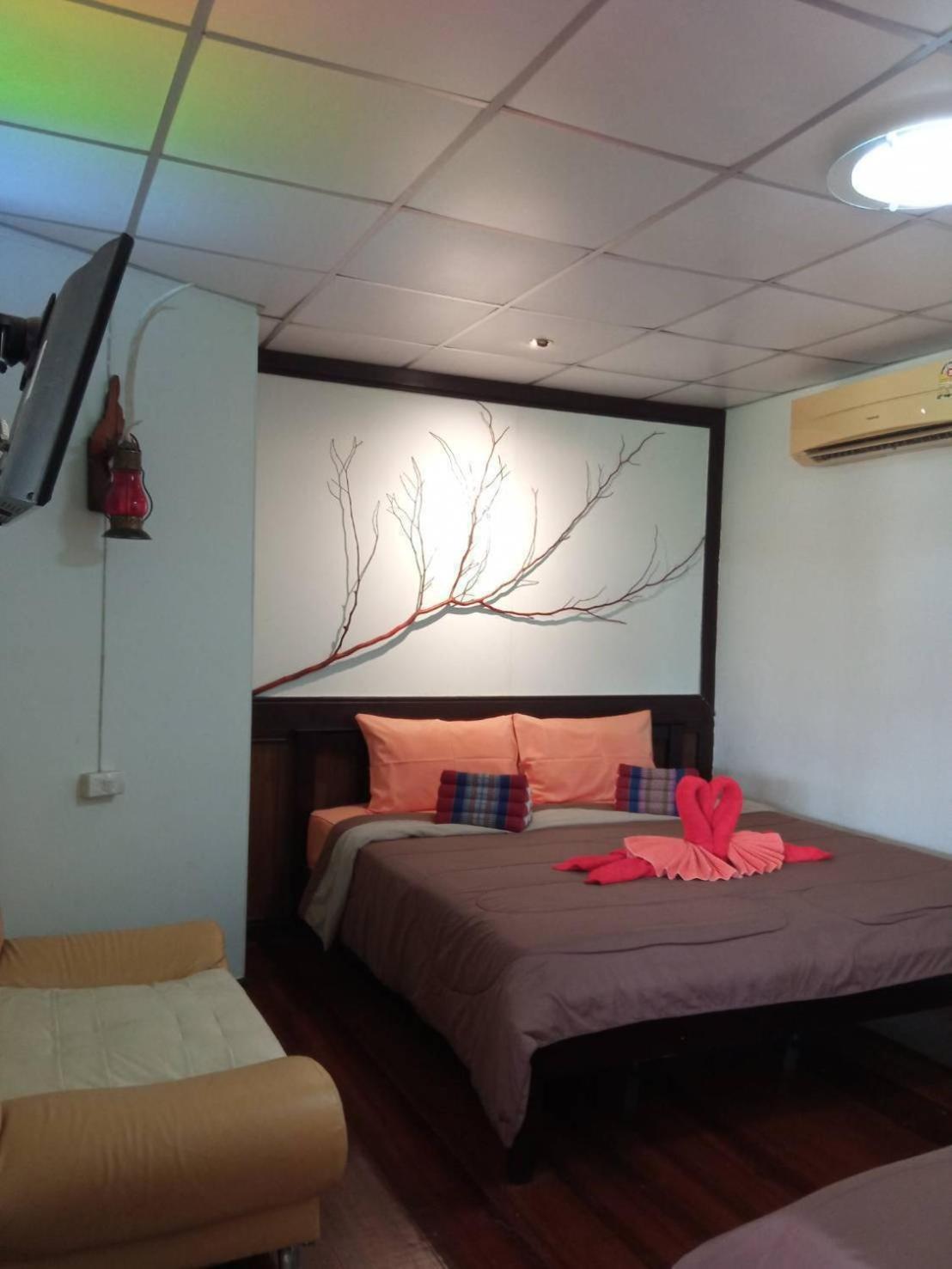 Baan Ing Suan Hotel Amphava Szoba fotó